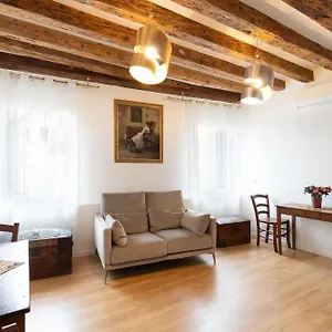  Apartment Favola A Italy